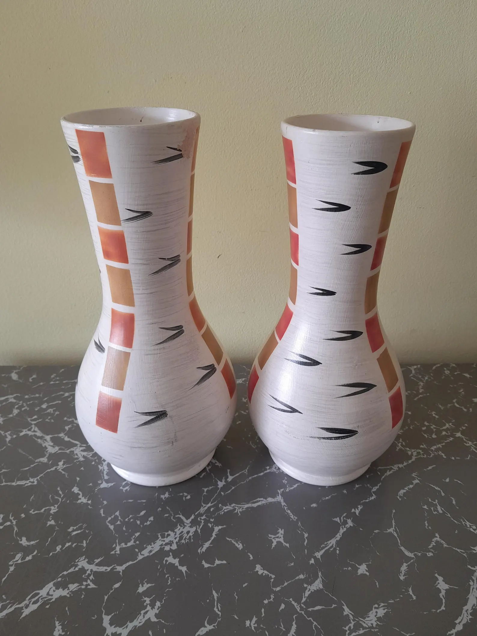 Pair Of English Mid Century Vases. Made By Ranleigh - Image 2