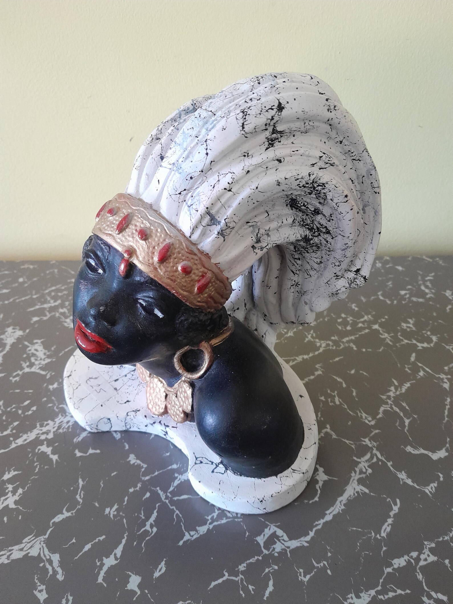 Universal Statuary Co Chalkware African Bust. 1950's - Image 3